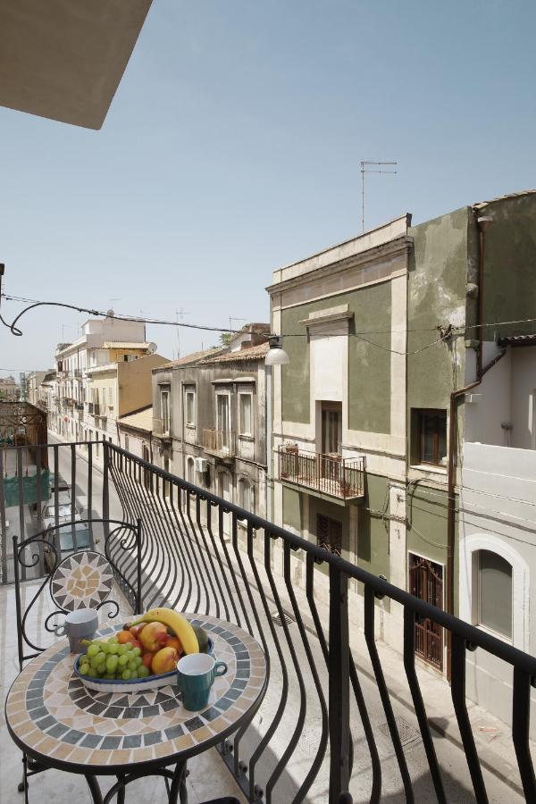 Le Bain Suite - Accanto Al Mare Vicinissima A Ortigia E Al Teatro 锡拉库扎 外观 照片